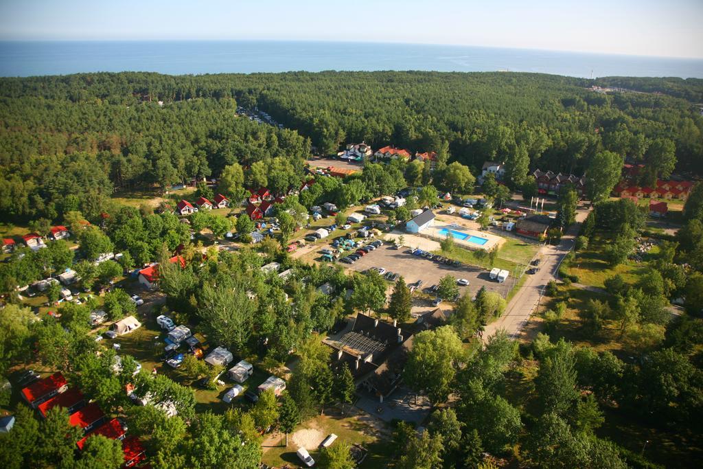 Holiday Resort & Camping Intercamp'84 Łeba Buitenkant foto
