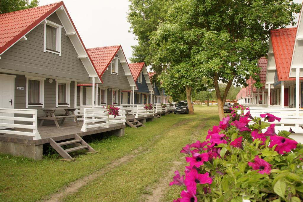 Holiday Resort & Camping Intercamp'84 Łeba Buitenkant foto