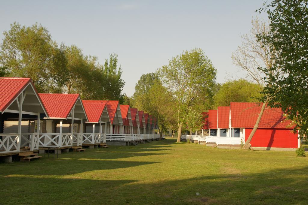 Holiday Resort & Camping Intercamp'84 Łeba Buitenkant foto